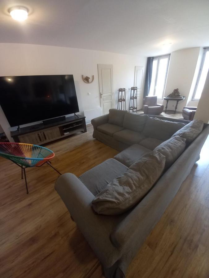Logement Entier Spacieux Et Confortable A 1 H De Paris Courtenay  Exteriör bild