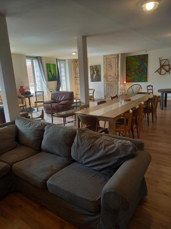 Logement Entier Spacieux Et Confortable A 1 H De Paris Courtenay  Exteriör bild