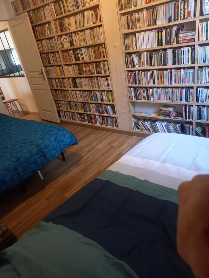 Logement Entier Spacieux Et Confortable A 1 H De Paris Courtenay  Exteriör bild