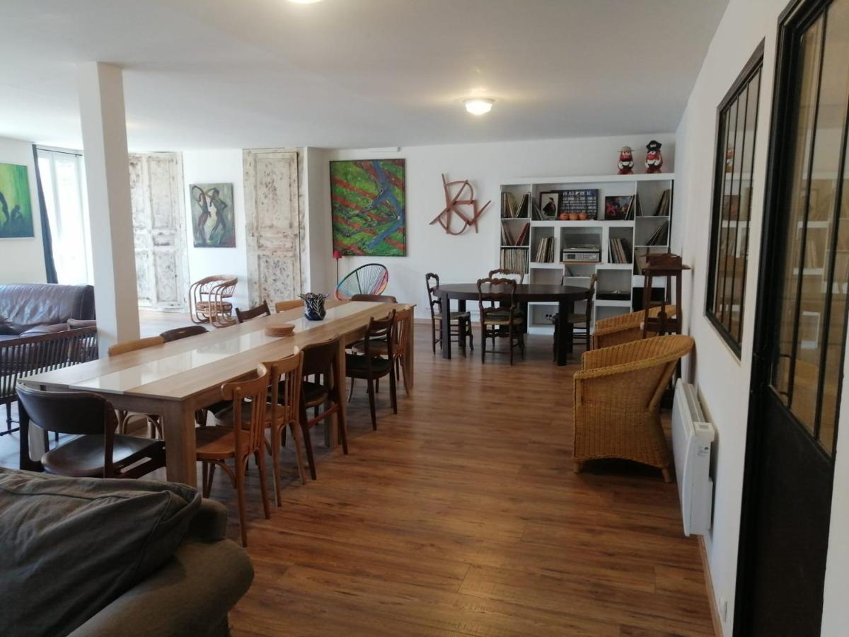 Logement Entier Spacieux Et Confortable A 1 H De Paris Courtenay  Exteriör bild