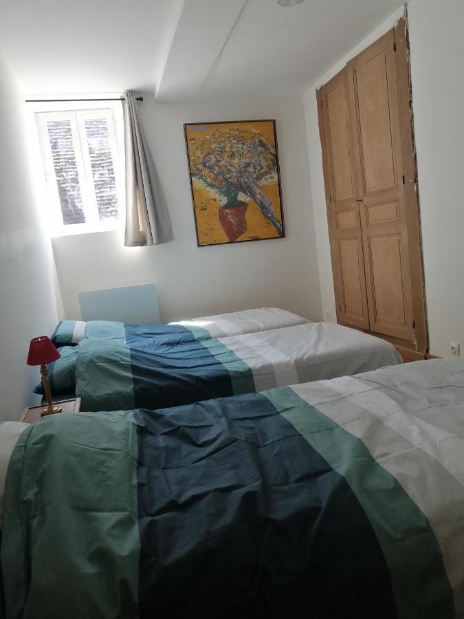Logement Entier Spacieux Et Confortable A 1 H De Paris Courtenay  Exteriör bild